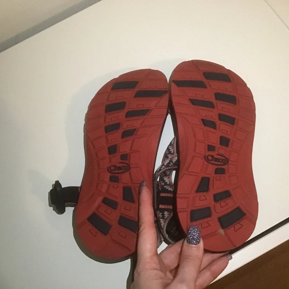 Chaco‎ Kids Z1 Ecotread Sandals Tribal Black Red Geometric Straps Youth Size 4
